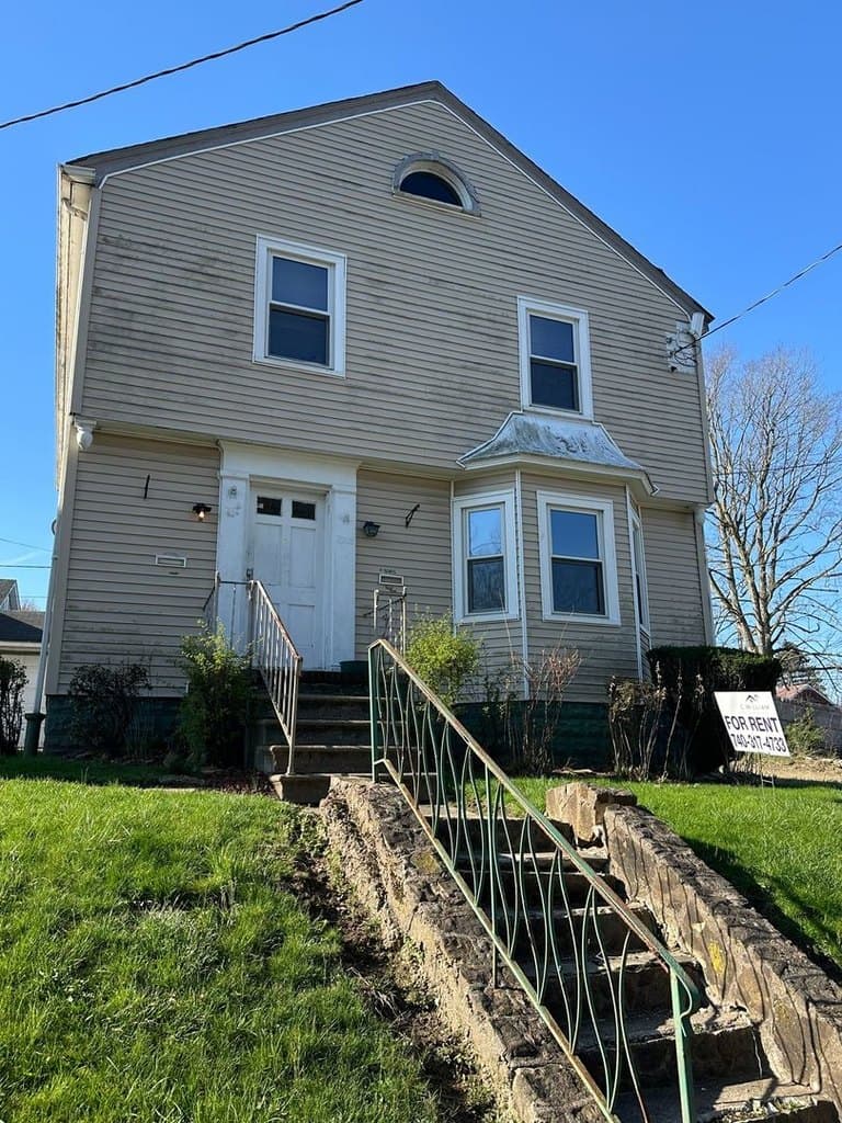 1652 Roosevelt