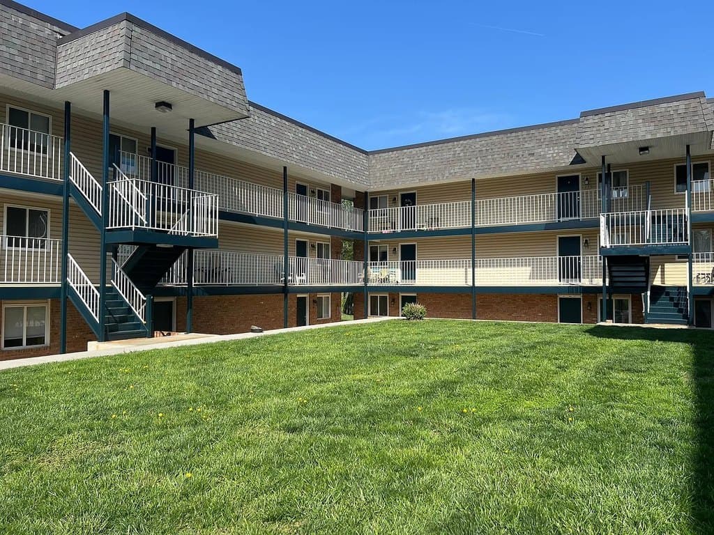 Oak Grove Village Apartments