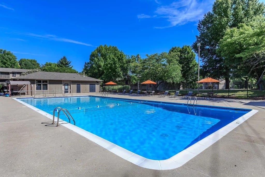 Honeywood Apartments