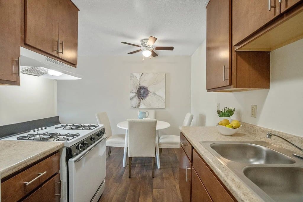 Point of America Apartments