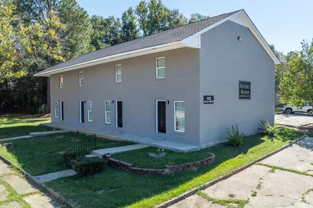 Newly Major Renovated Beverly Manor