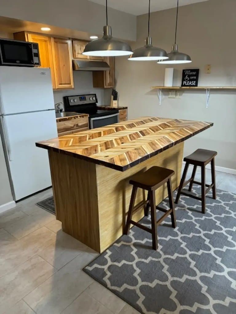 Chesterfield Apartments