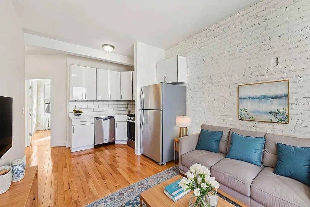 Magnolia Apartments