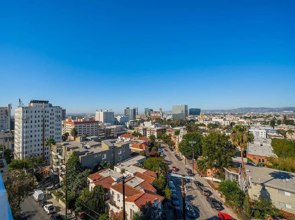 Chateau Nob Hill Apartments