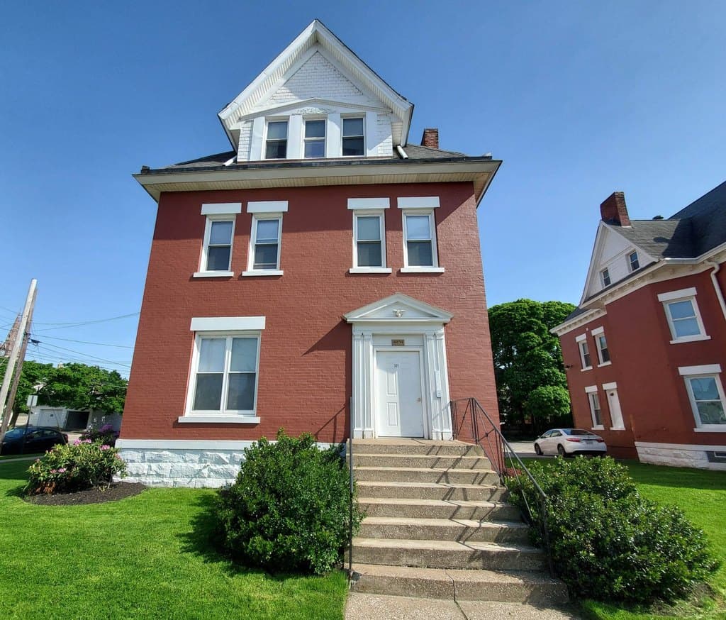 301w8th