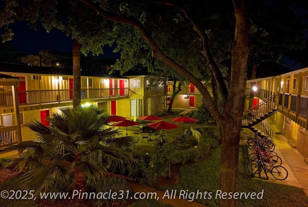 Pinnacle 31