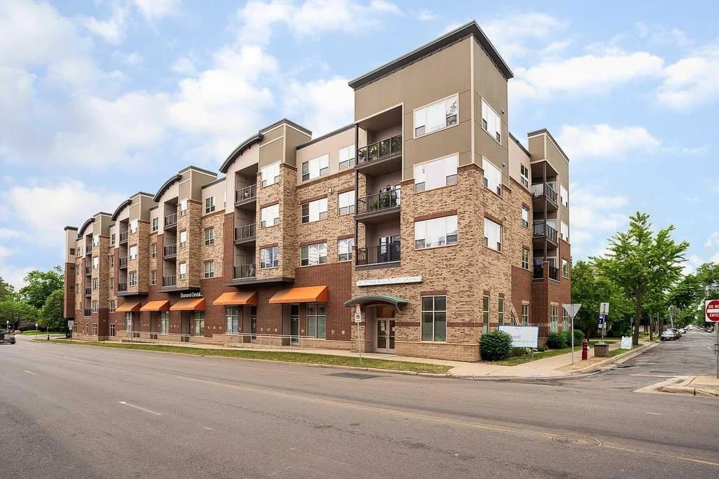 1101 on Main