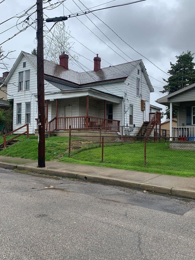 1408 Spring St