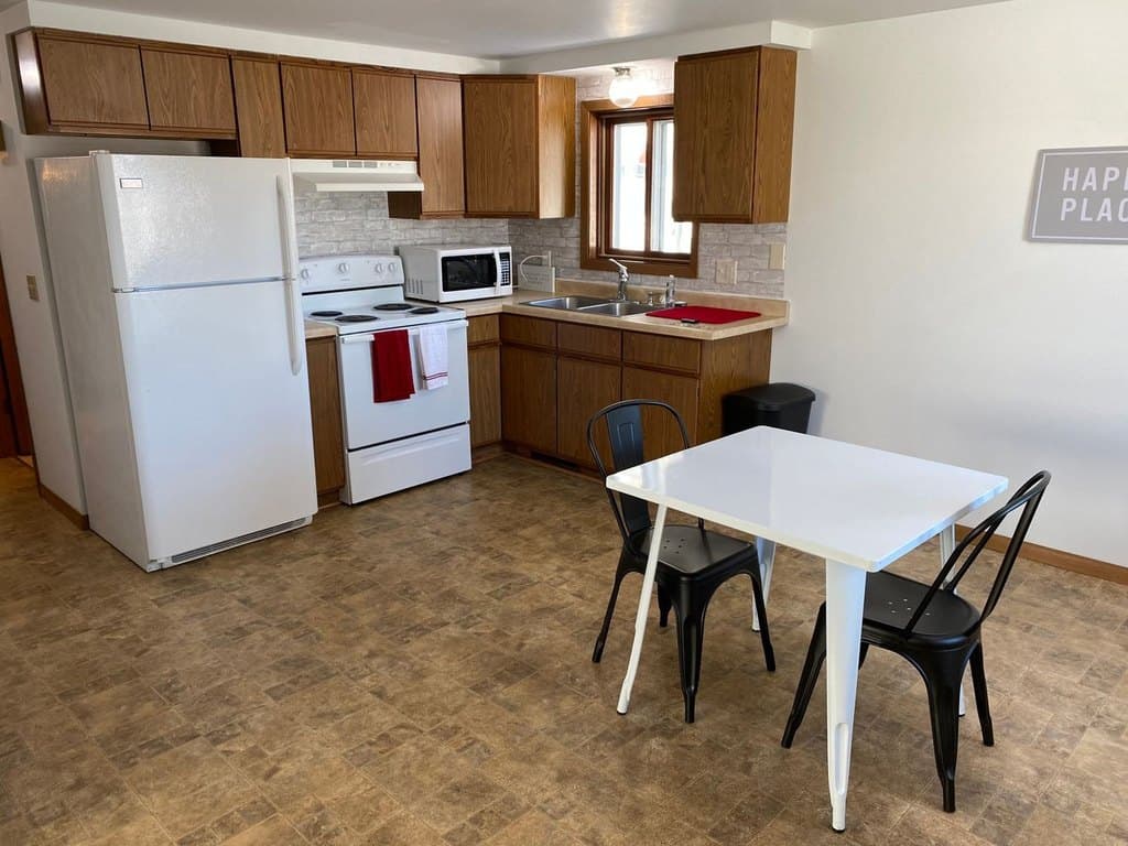 307 S Vine Avenue