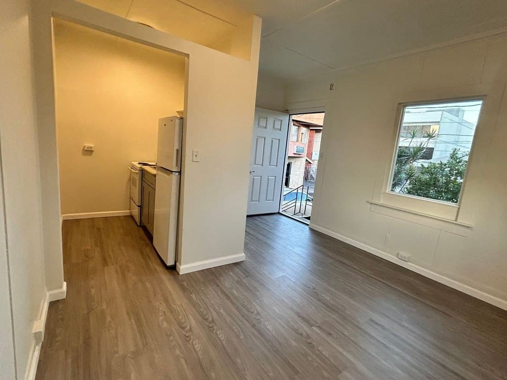 1 BR 1 Bathroom - Algaroba Unit 2