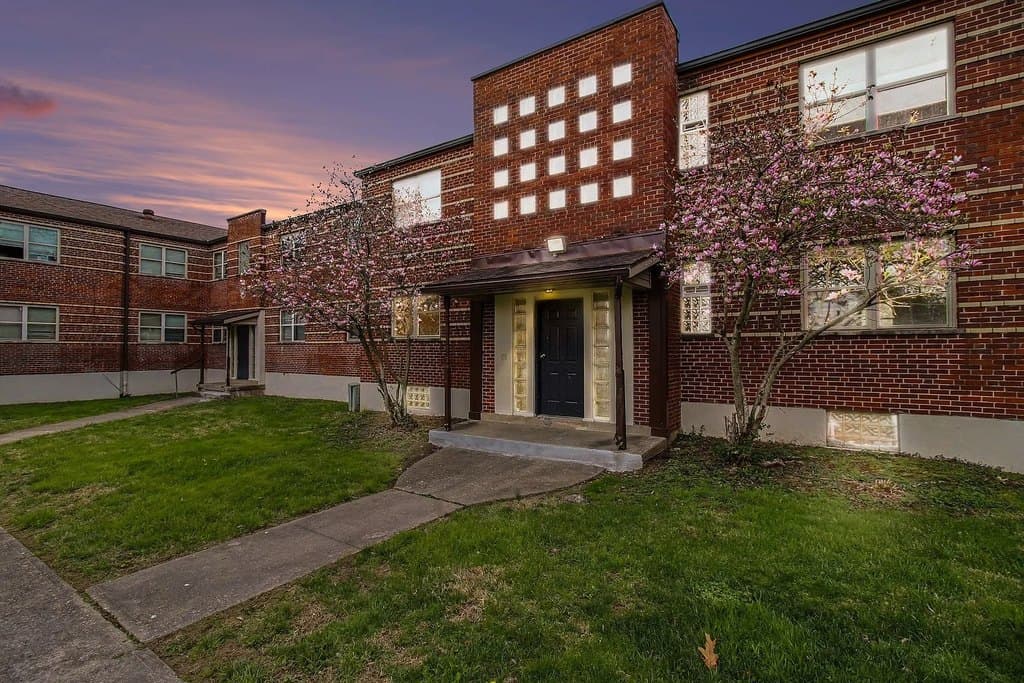 Asmann Apts