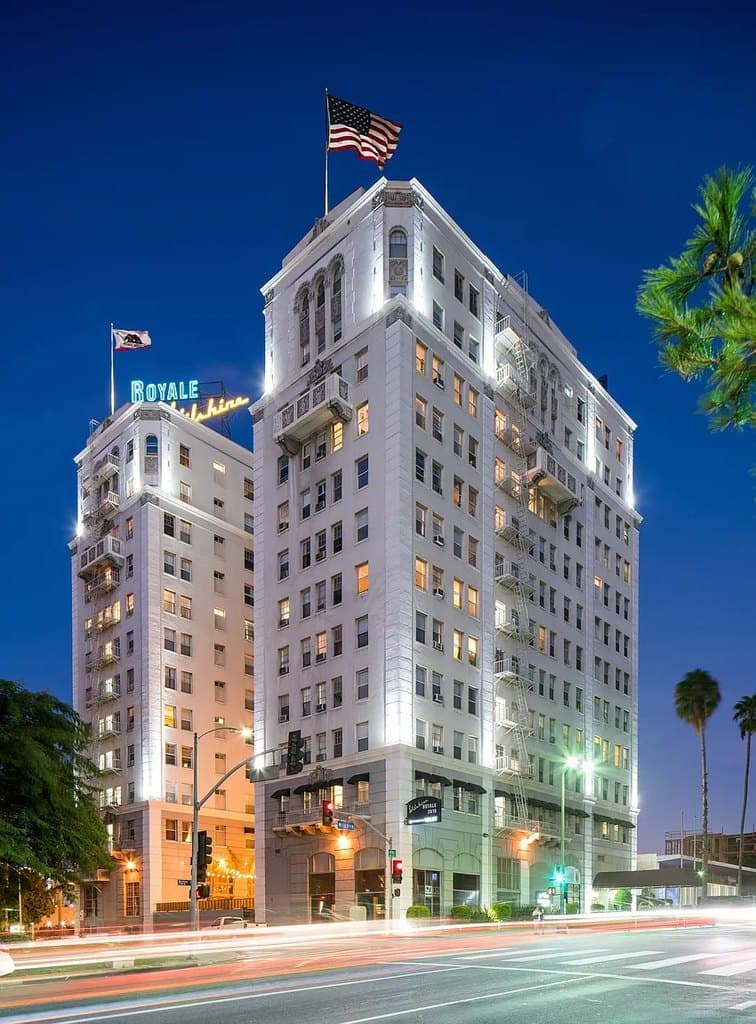 Wilshire Royale