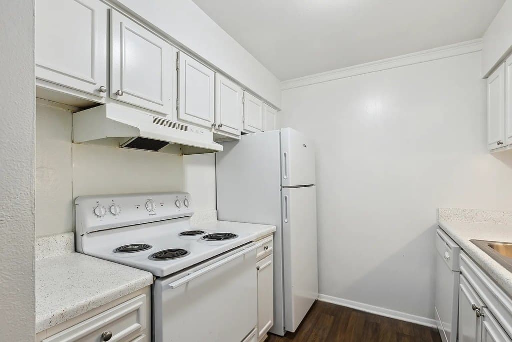 Fairway Club Apartments