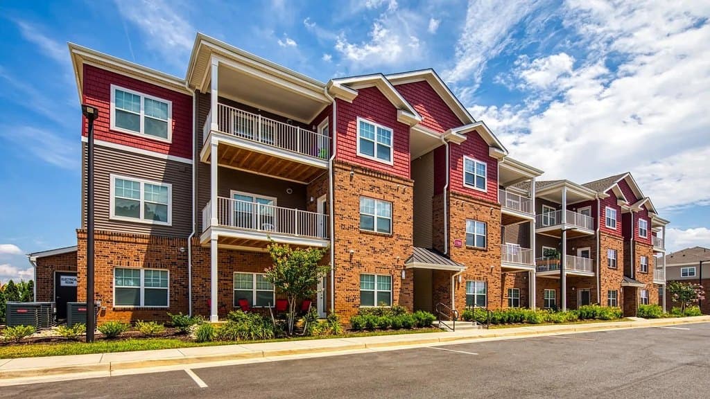 Valor Apartment Homes