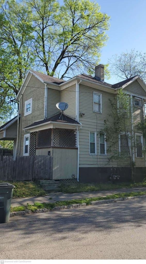 809-811 Herman