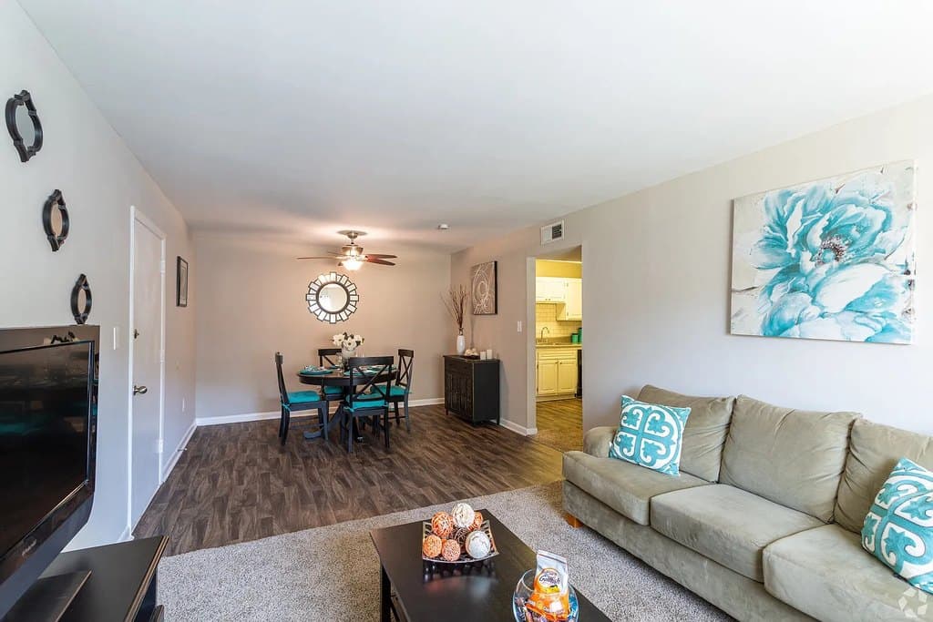 Bradley Square Apartments