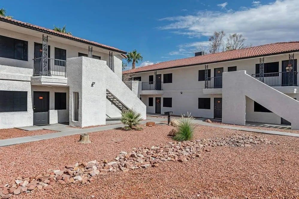Dash Apartments