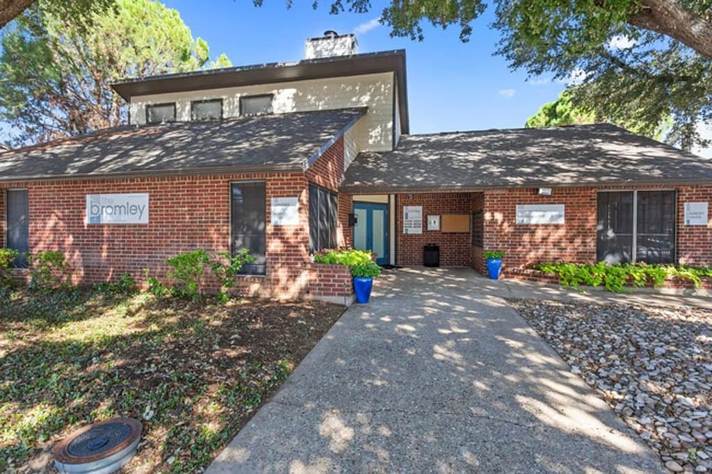 Bromley Granbury