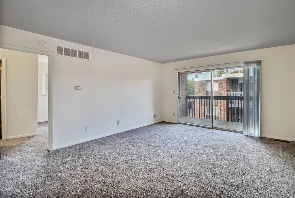 Carriage House Apartments