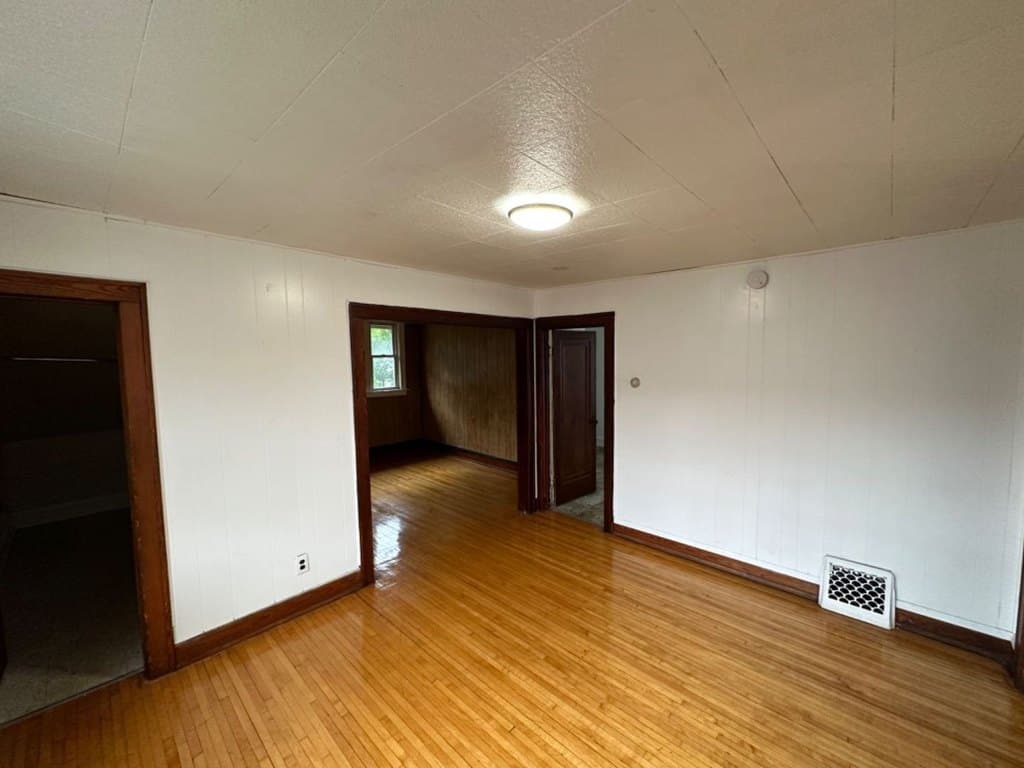 2712 N 44th St. (Duplex)