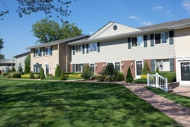 23 Briarlane Walk Unit 23