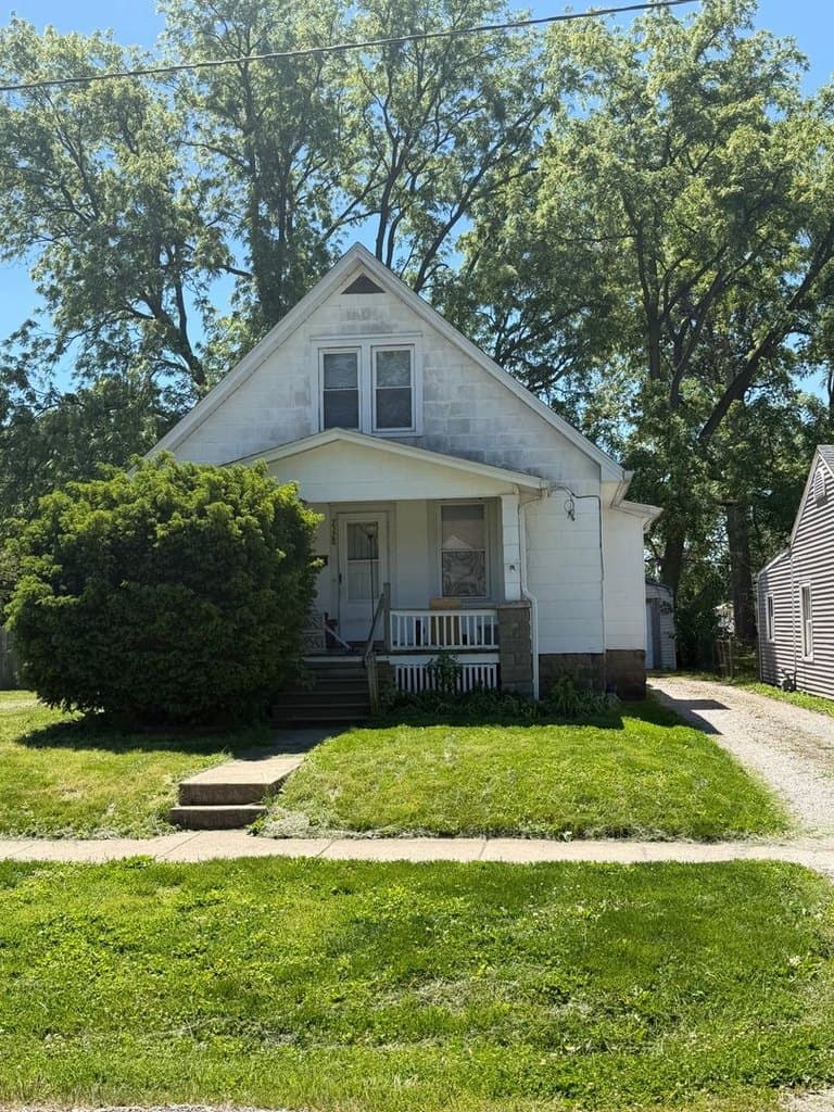 2328 E Converse Ave