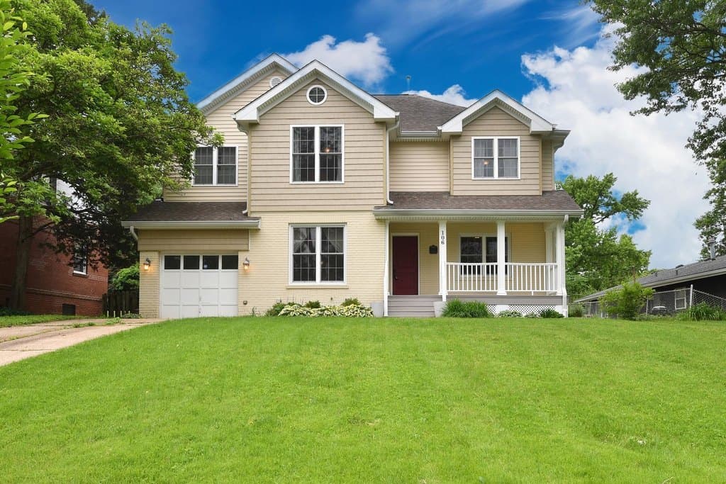 106 Manlyn Dr