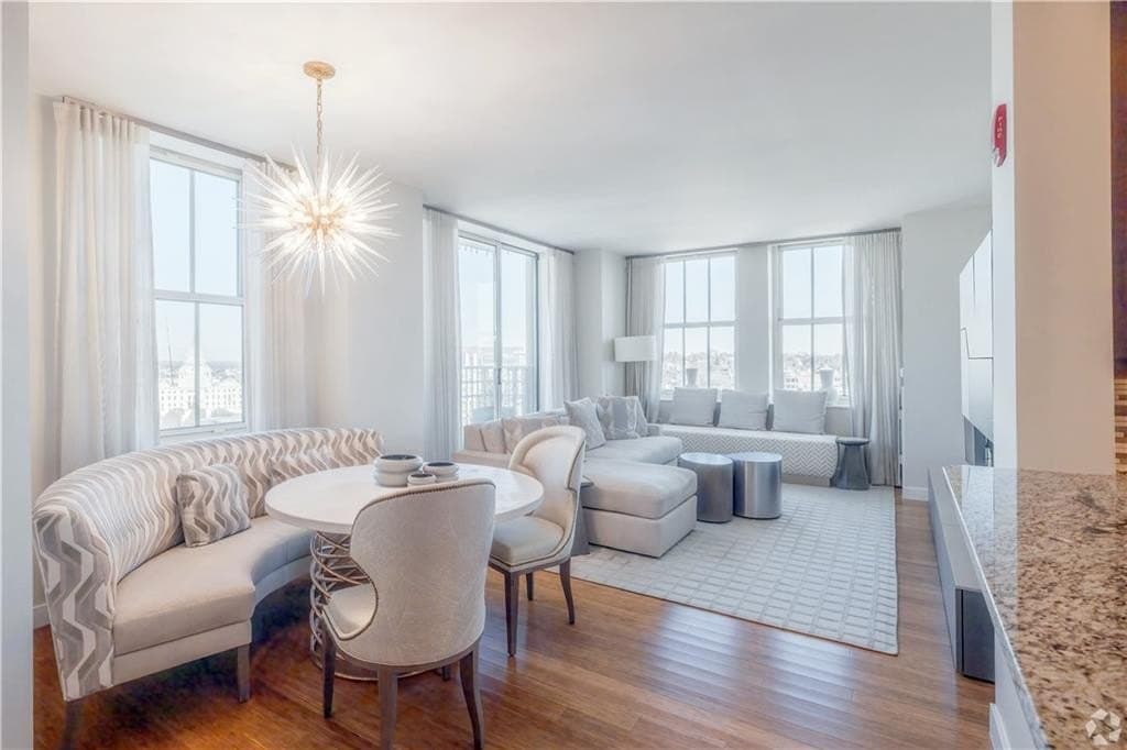 1 W Exchange St Unit 2304