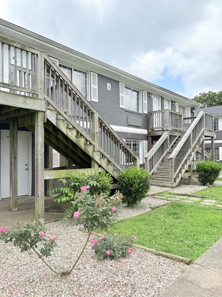 1367 Clay St Apt D7