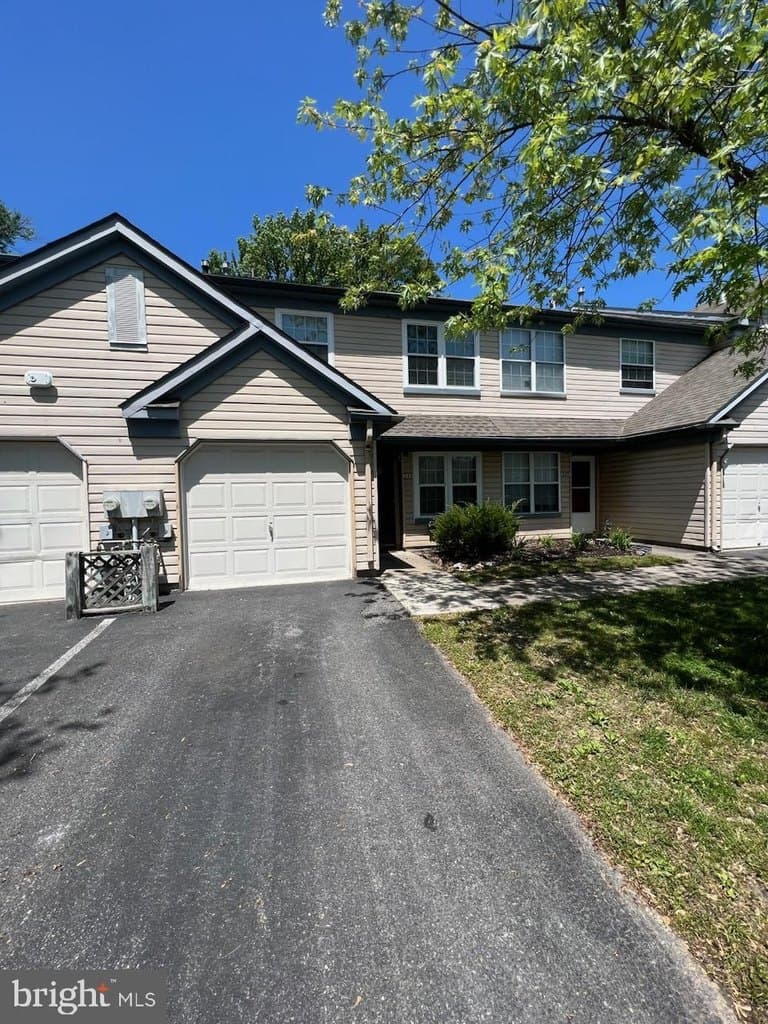 243 Stonebridge Blvd