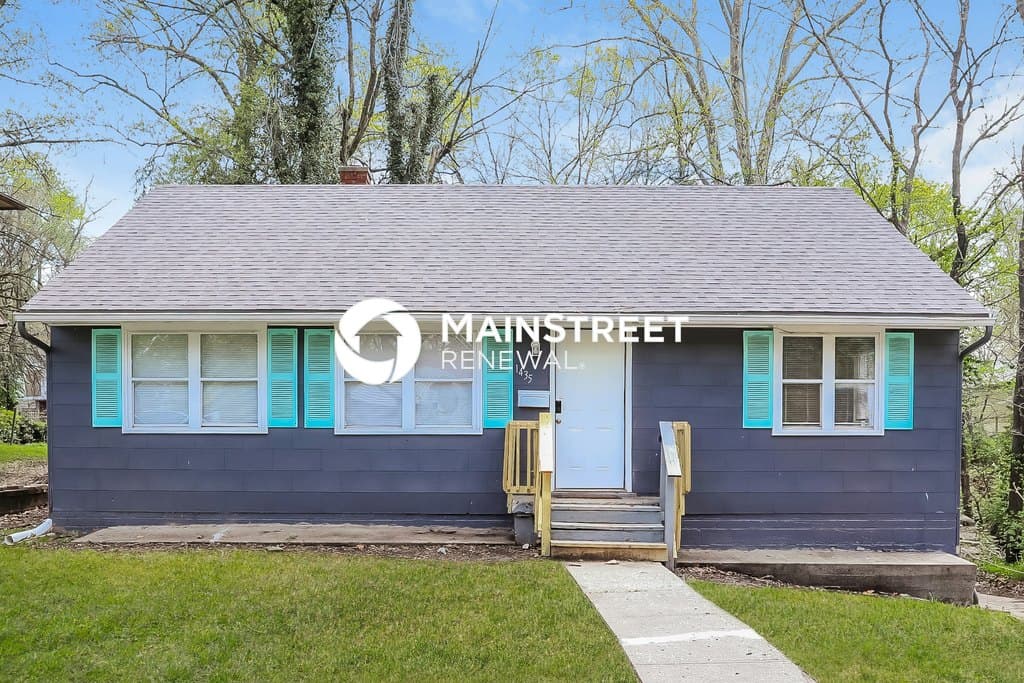 1435 E 66th Ter