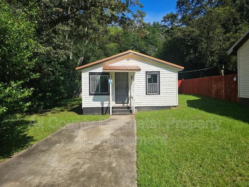 3716 Piedmont Dr