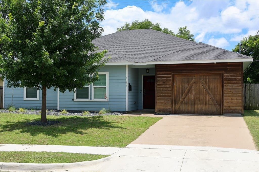 2701 Easter Ave