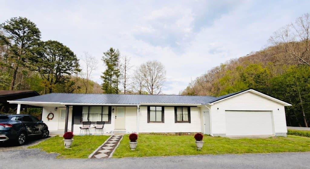10893 Bent Branch Rd