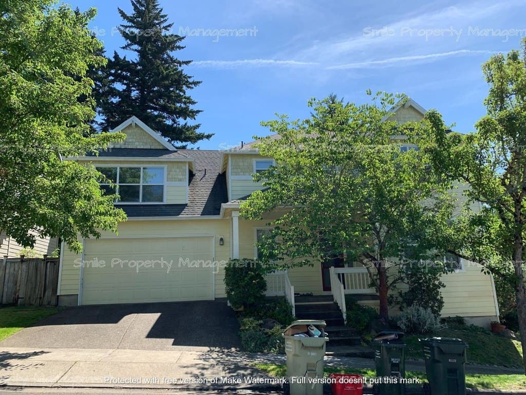 184 SW 105th Ter