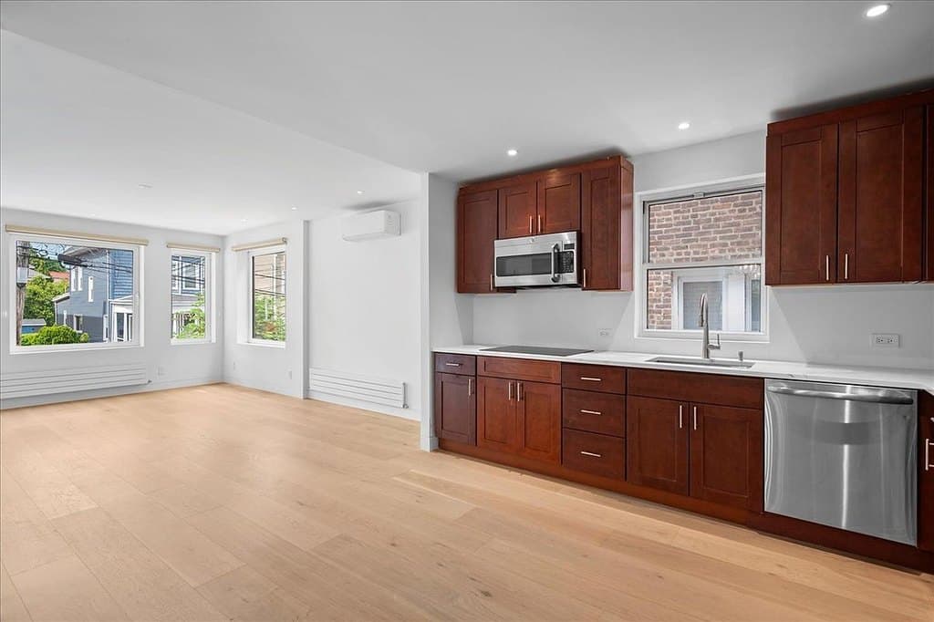 268 E 240th St Apt 1