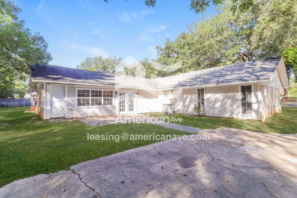 1514 Edgewood Pl
