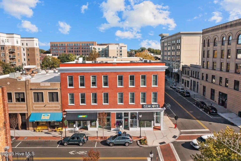 304 N Front St Apt J