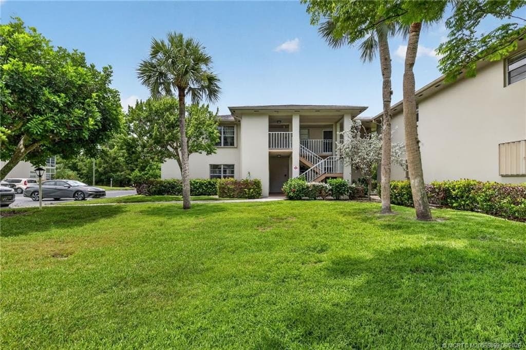 2 Lake Vista Trl Apt 107