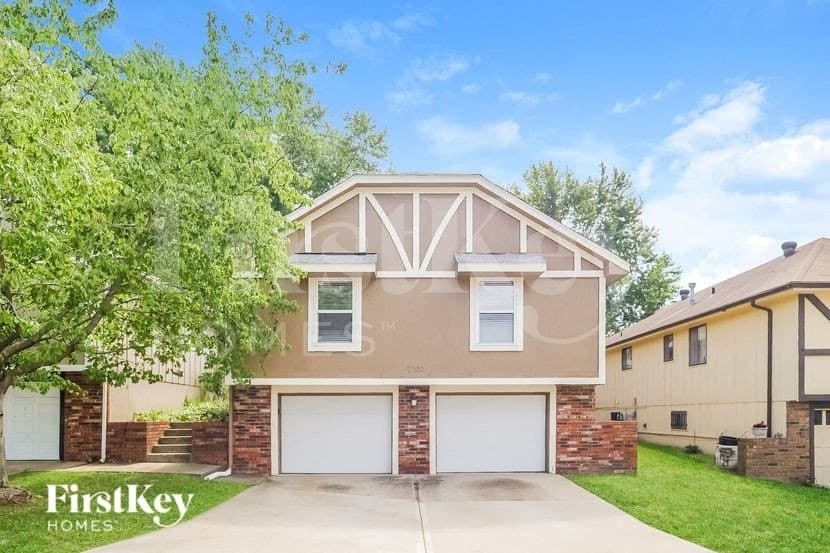 2700 NW 4th St