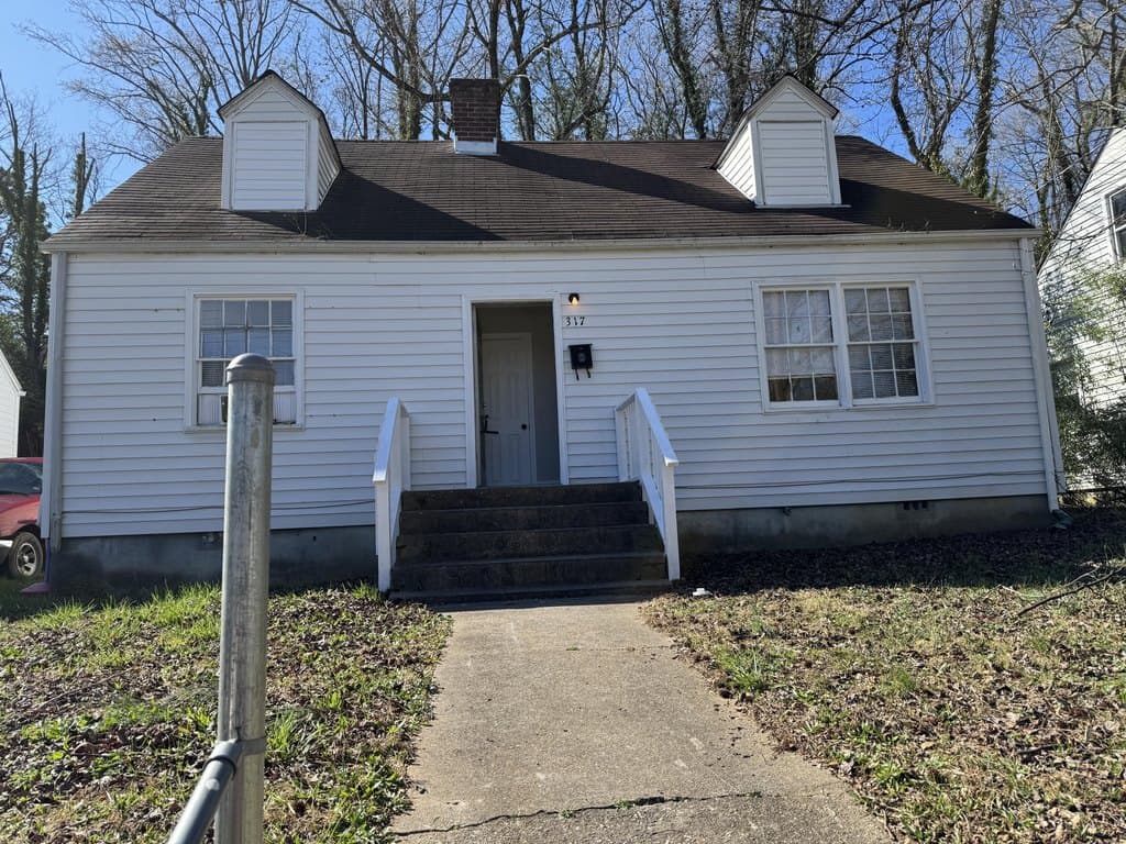 317 Dudley St