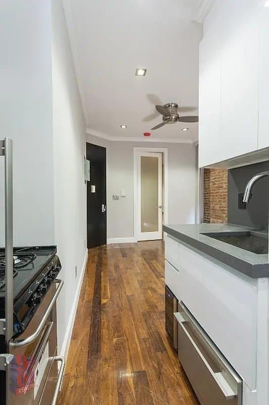 16 E 116th St Apt 2A