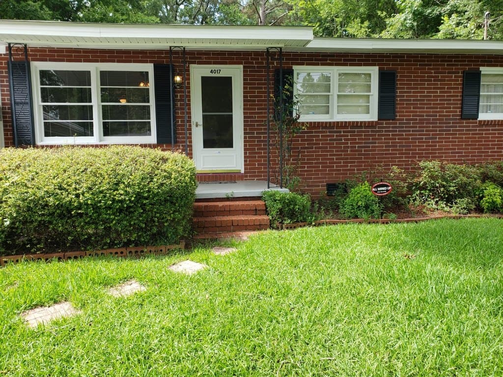 4017 Lindwood Dr