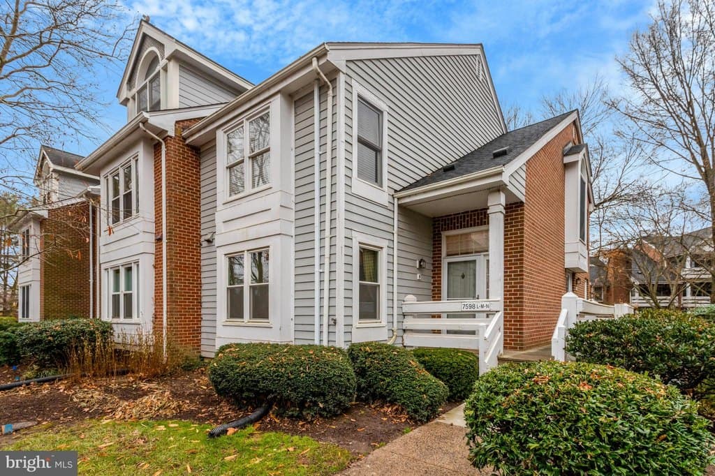 7598 Lakeside Village Dr Unit N