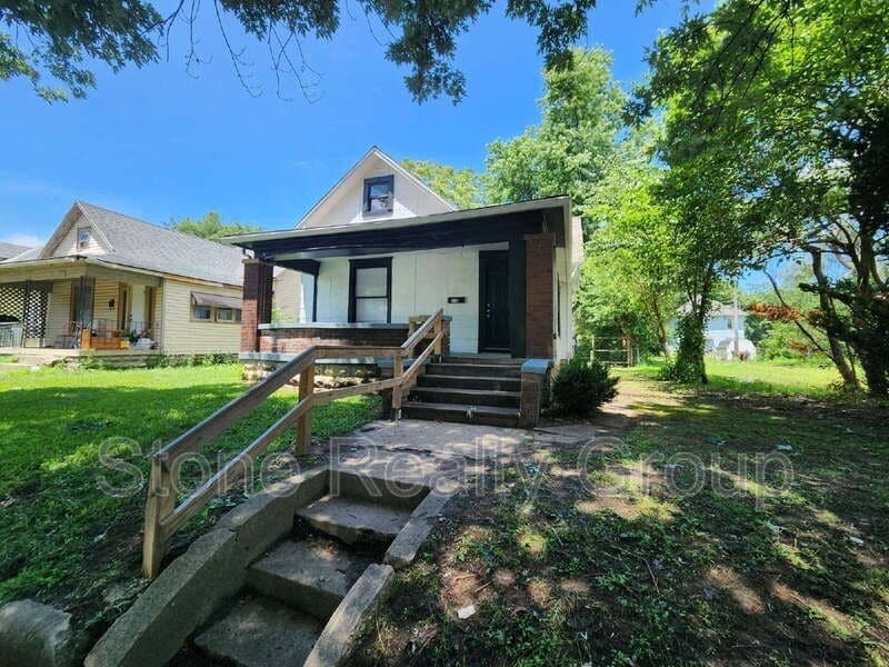 2118 2nd Ave