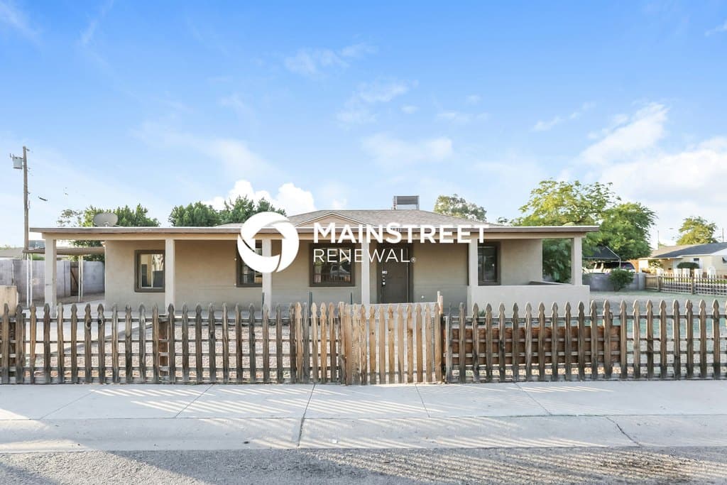 1811 W Mohave St