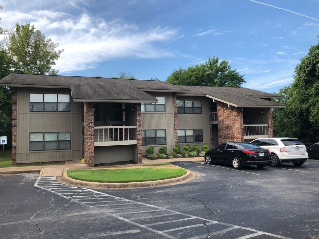 1520 E Boswell St Apt 9