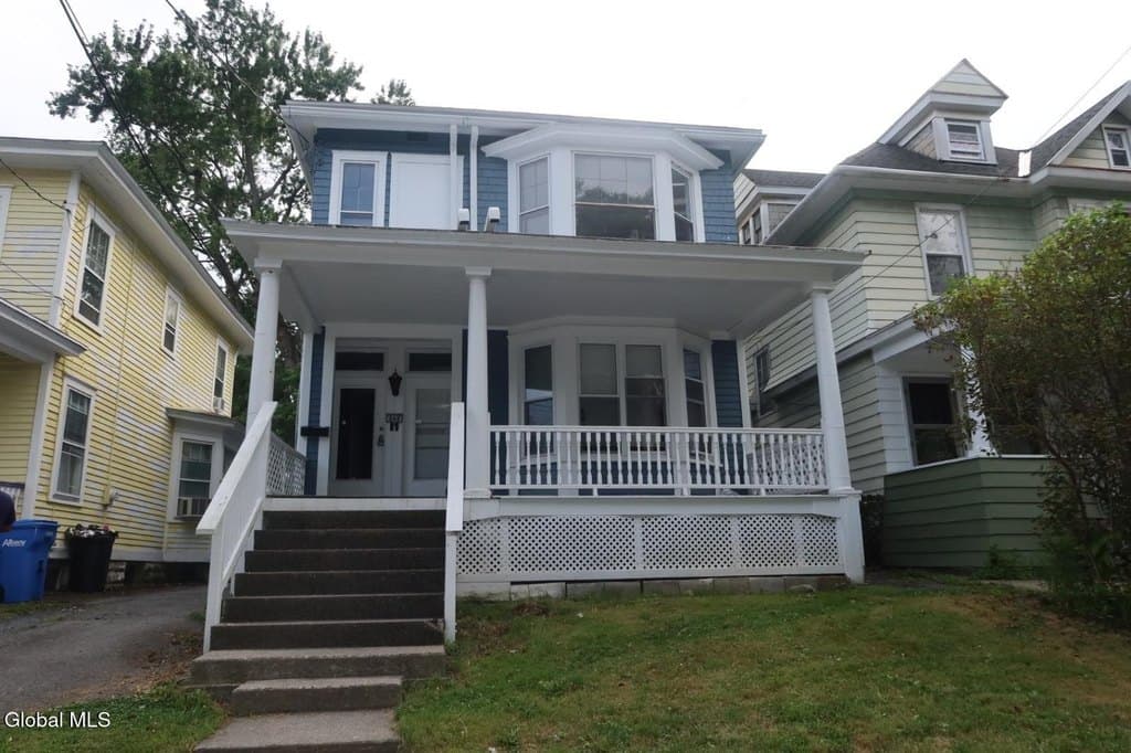 888 Lancaster St Unit 2ND