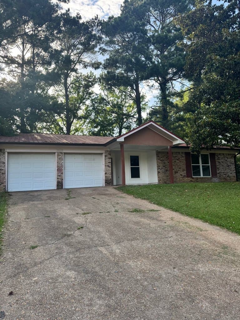 110 Smoke Hill Dr