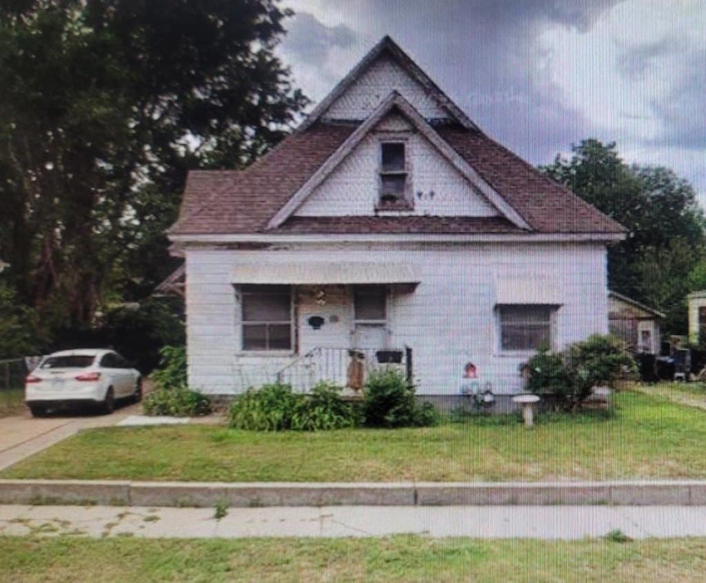 241 N Penn Ave
